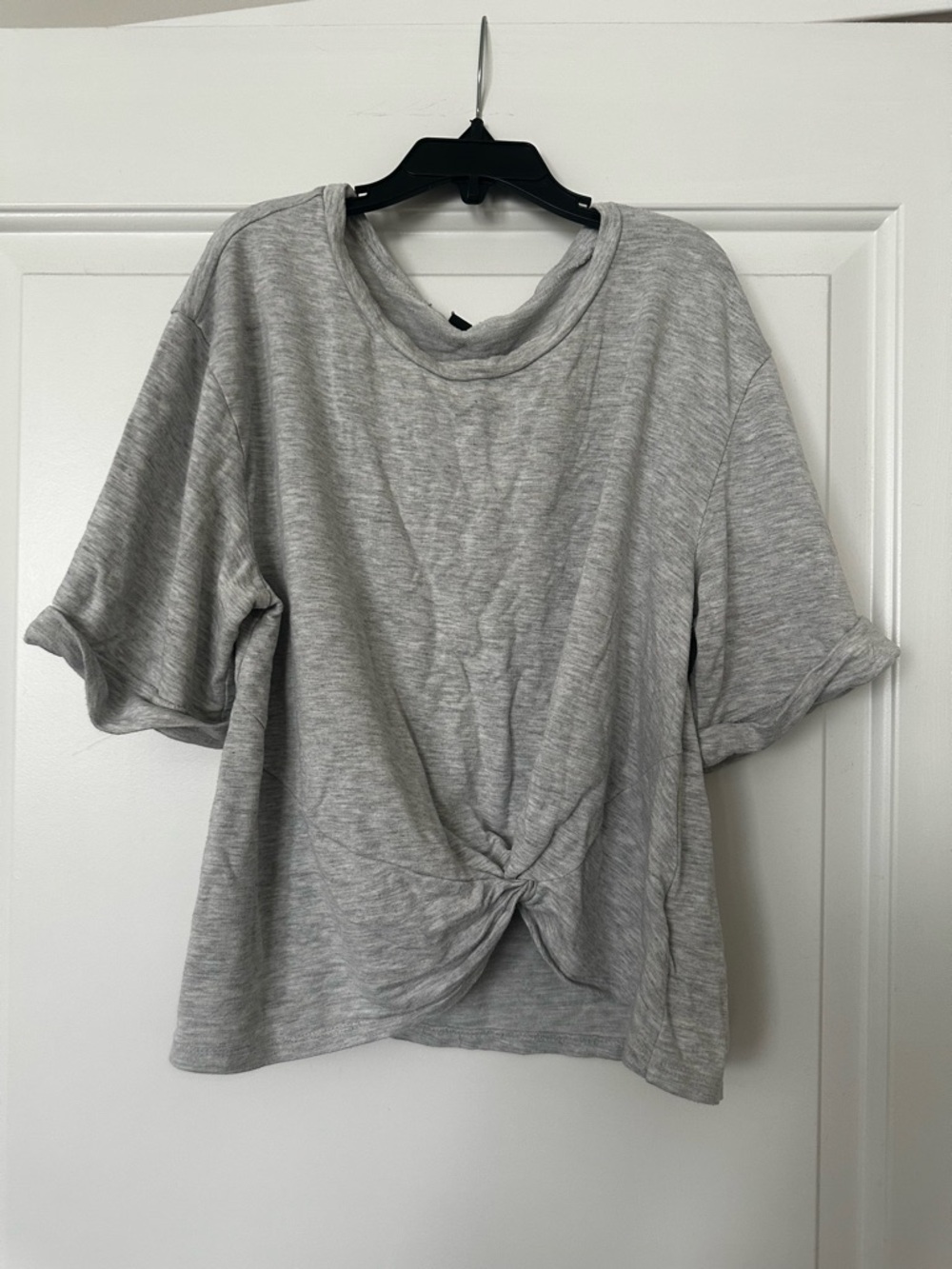 🌹Express Light Gray Knot-Front Crop Top